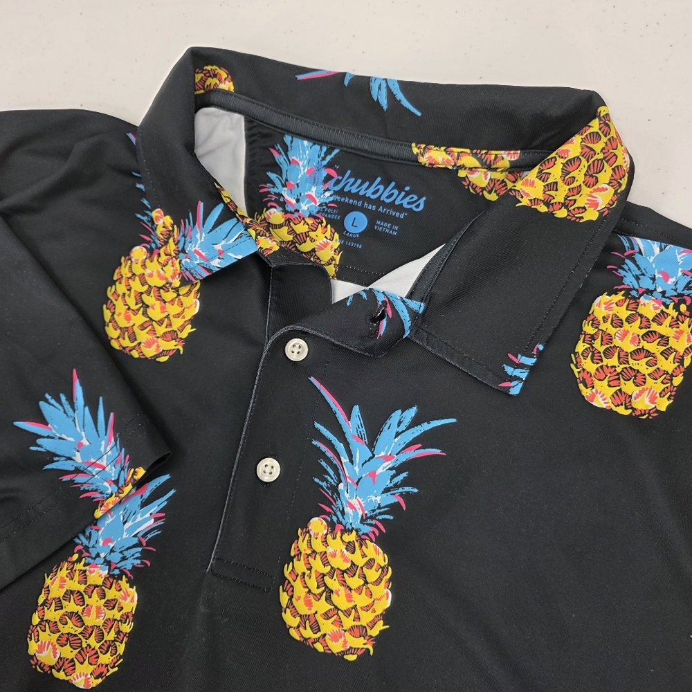 Chubbies Men's Polo Black‎ AOP Pineapple Print Stretch Performance Mens Size L.